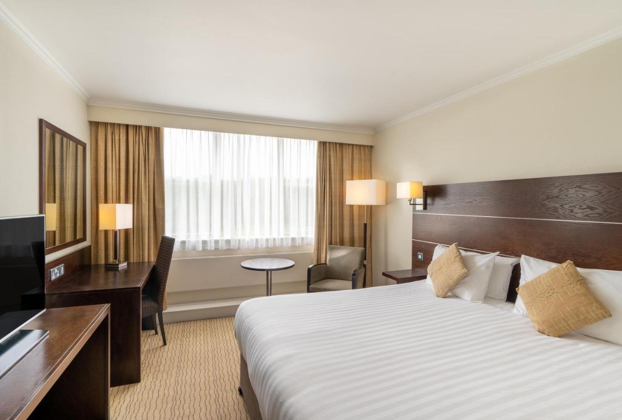 Mercure Great Danes Hotel 4*
