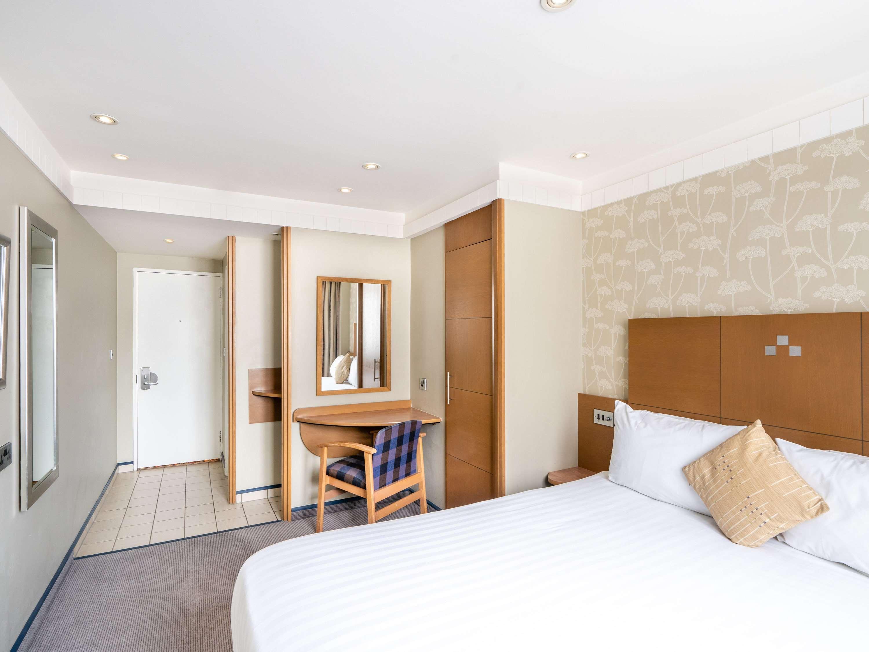 Mercure Great Danes