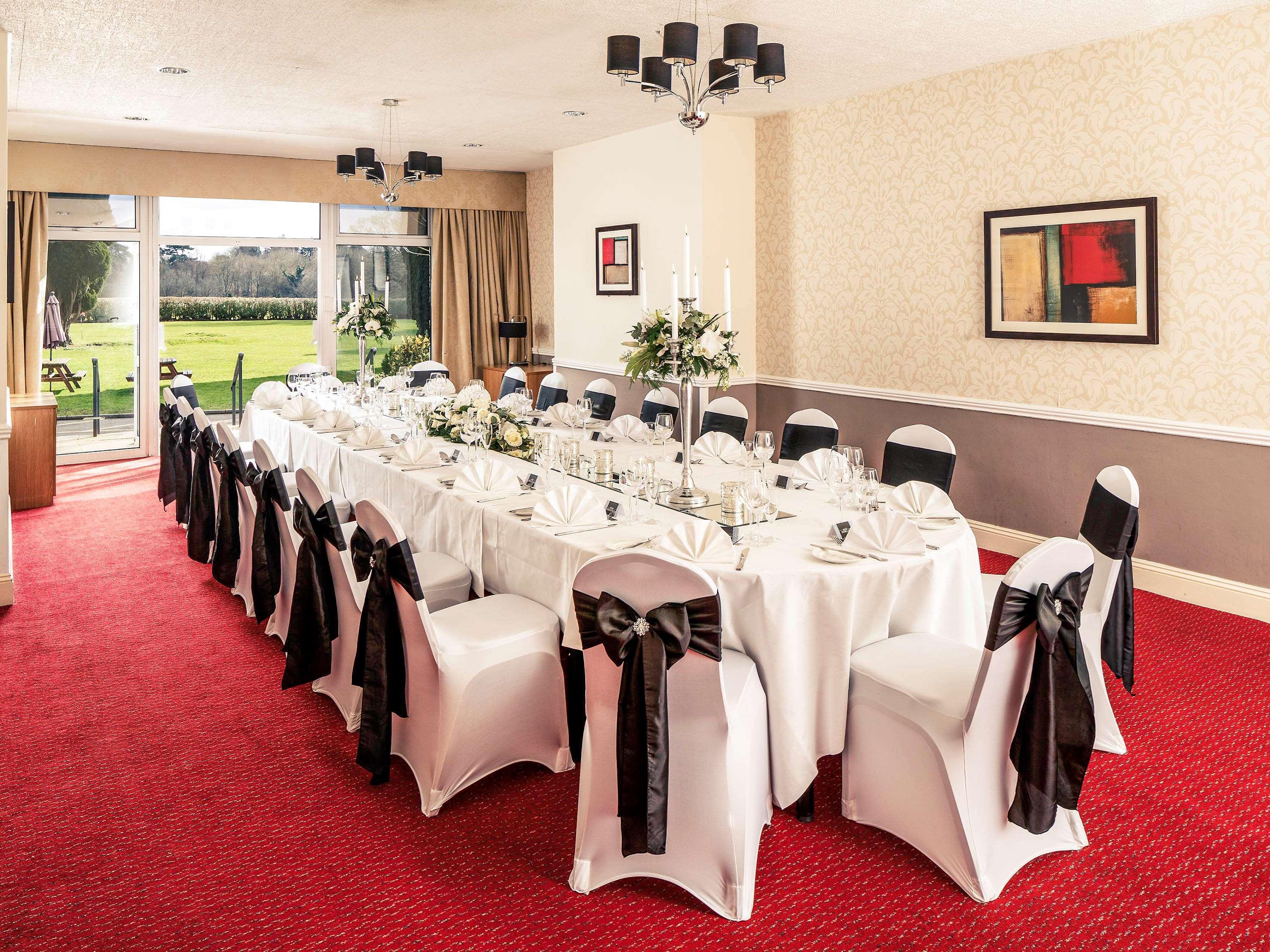 Mercure Great Danes Hotel 4*